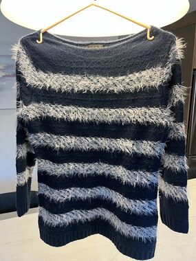 Textured Stripe Crewneck Sweater - Navy and White